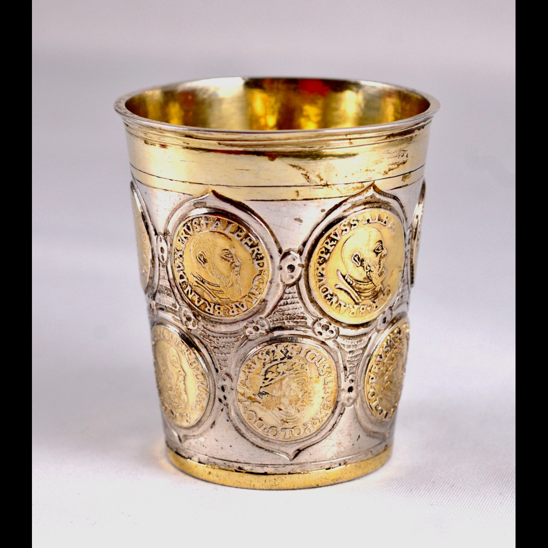 A small Berlin coin beaker